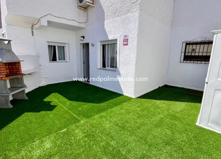 Herverkoop - Bungalow -
Torrevieja - Torretas