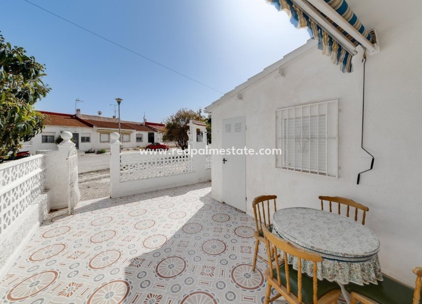 Herverkoop - Bungalow -
Torrevieja - Torretas