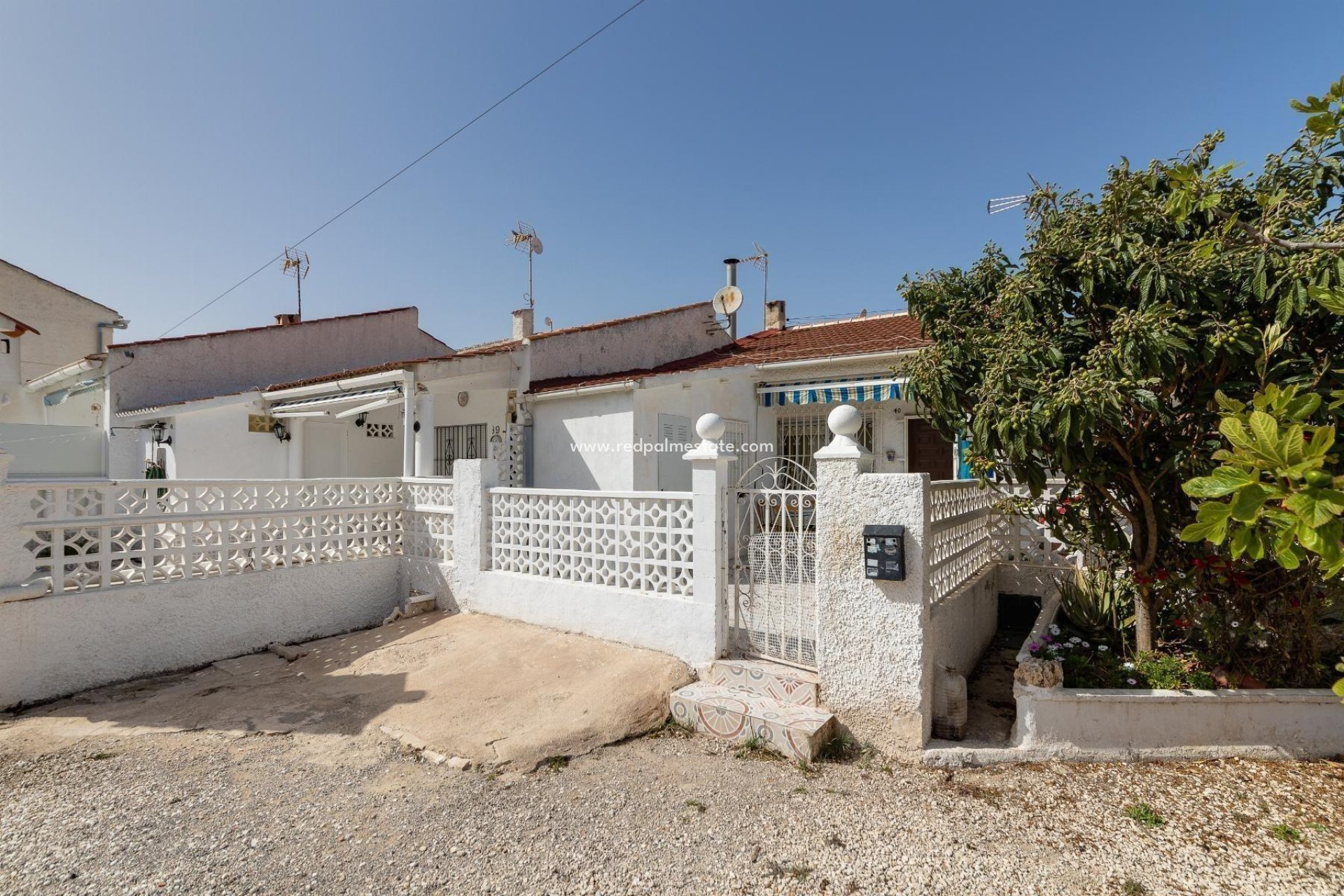 Herverkoop - Bungalow -
Torrevieja - Torretas