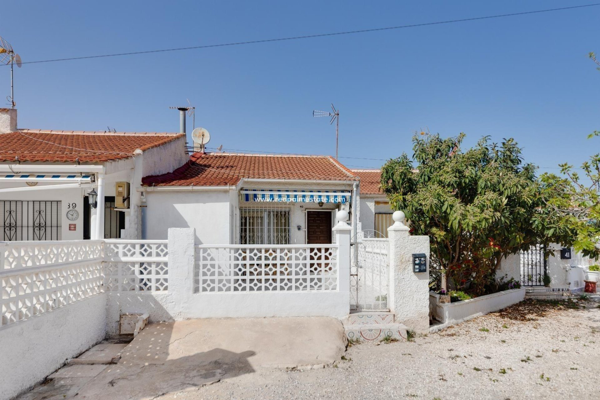 Herverkoop - Bungalow -
Torrevieja - Torretas