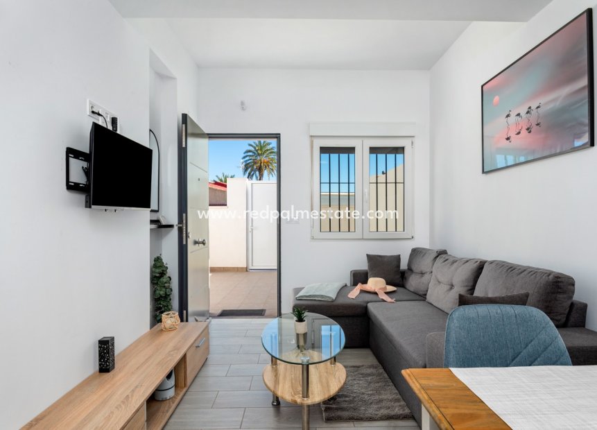 Herverkoop - Bungalow -
Torrevieja - Torretas