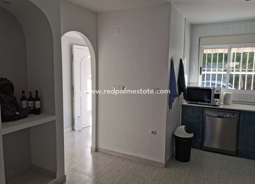 Herverkoop - duplex -
Benijofar - Costa Blanca