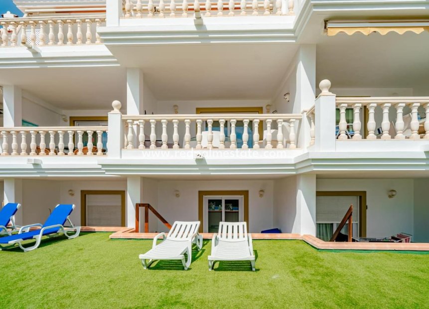 Herverkoop - duplex -
Moraira - Costa Blanca