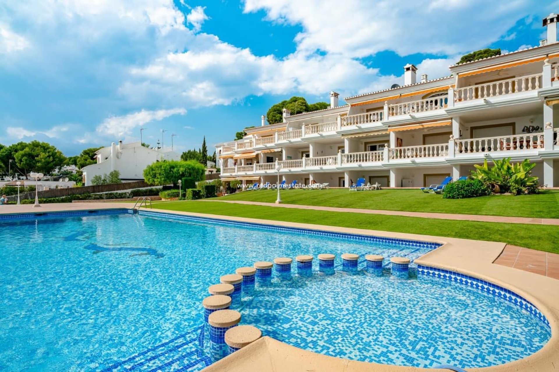 Herverkoop - duplex -
Moraira - Costa Blanca