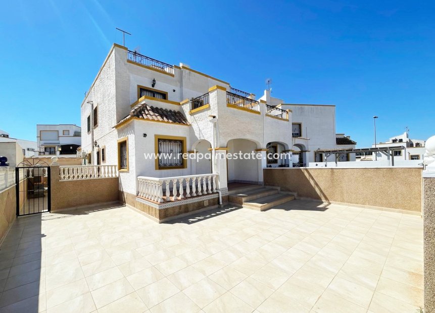 Herverkoop - duplex -
Orihuela Costa - Costa Blanca