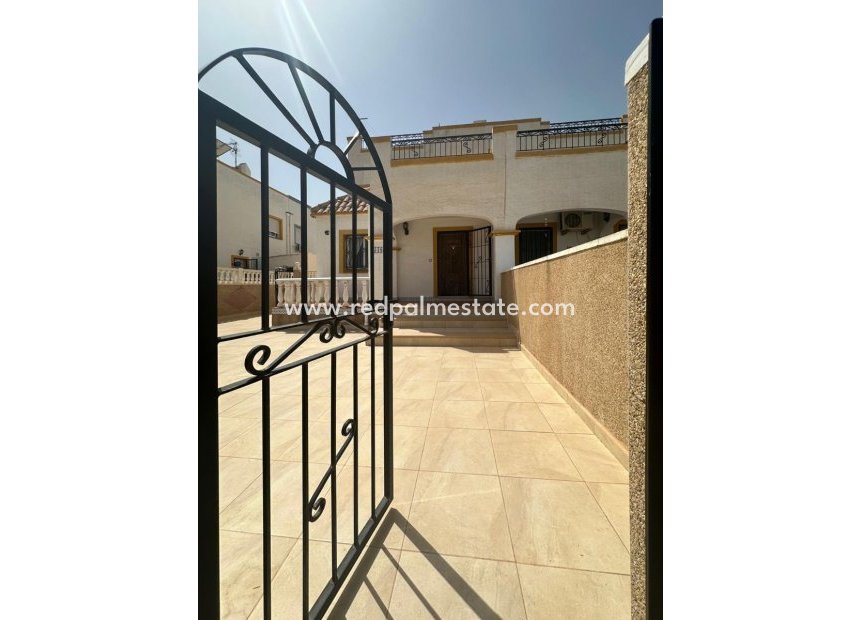 Herverkoop - duplex -
Orihuela Costa - Costa Blanca