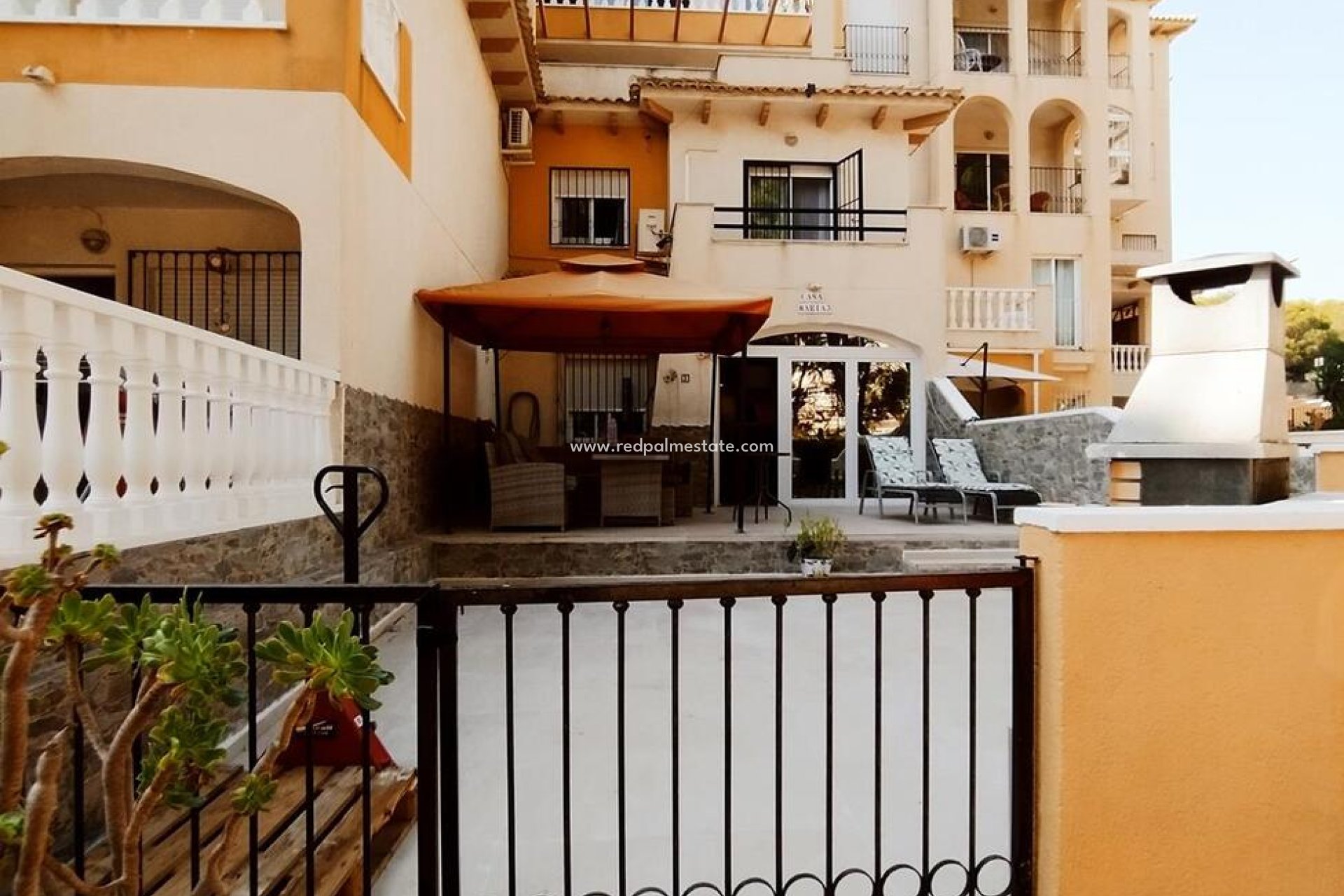 Herverkoop - duplex -
Orihuela Costa - Costa Blanca