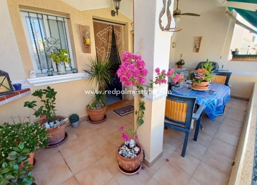 Herverkoop - duplex -
Orihuela Costa - Costa Blanca