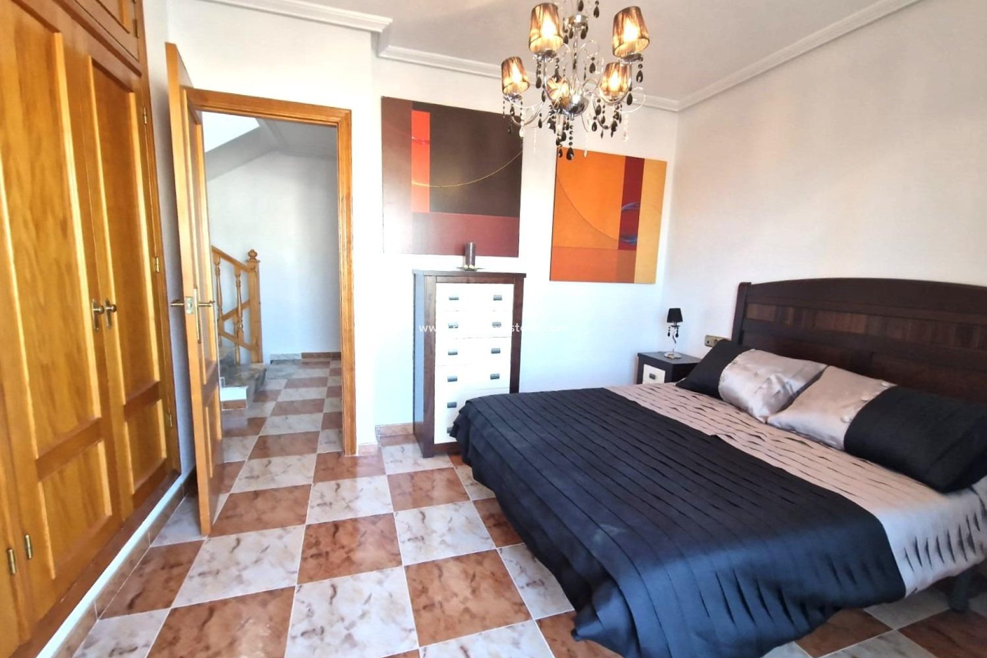 Herverkoop - duplex -
Orihuela Costa - Montezenia