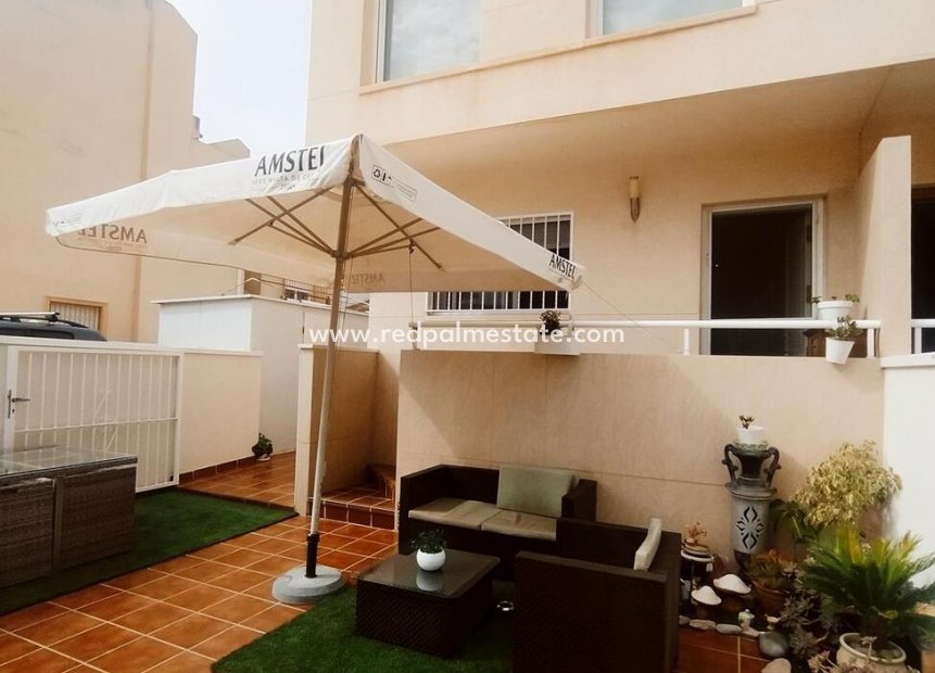 Herverkoop - duplex -
Orihuela Costa - VILLAMARTIN / LOS DOLSES / EL BARRANCO