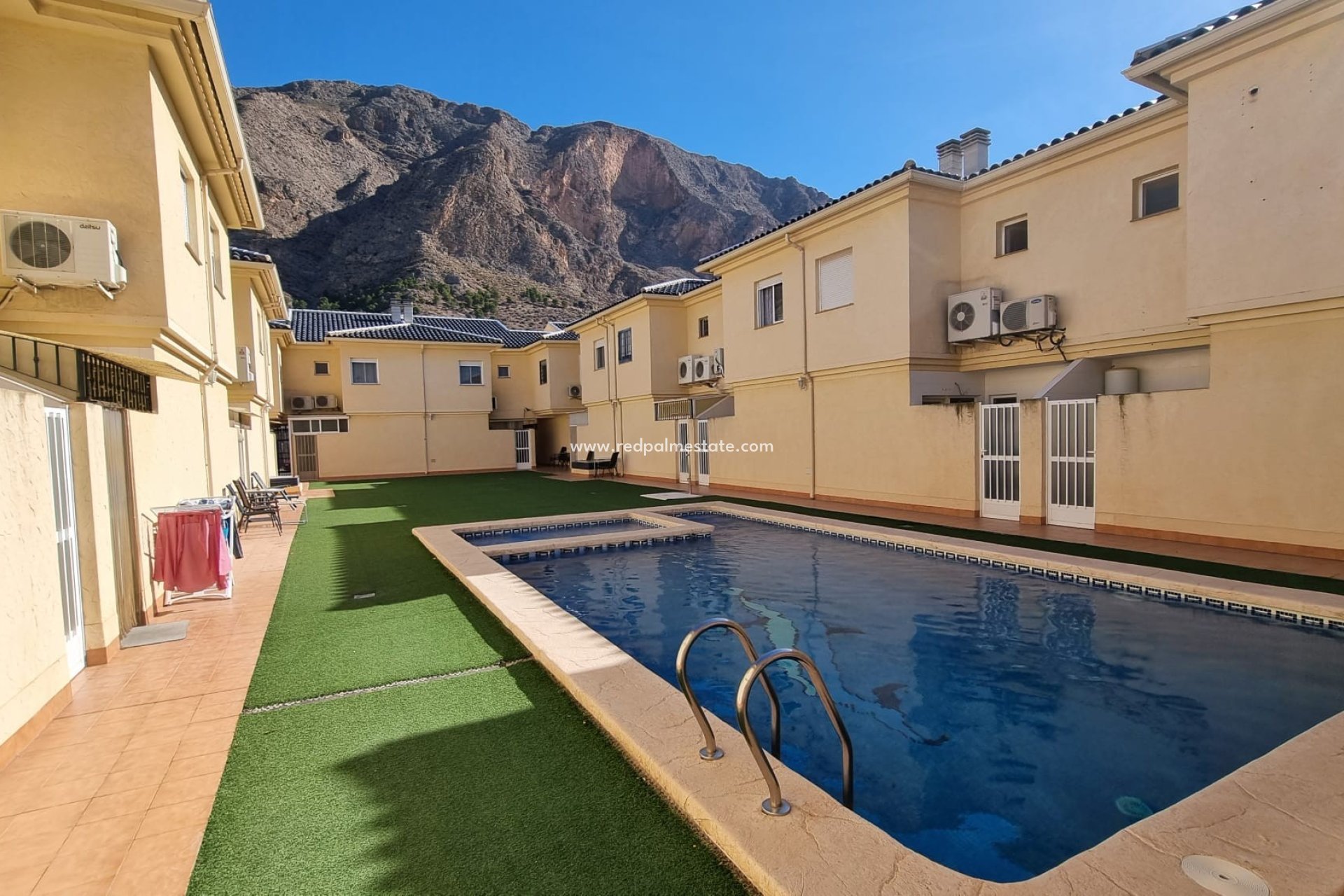 Herverkoop - duplex -
Orihuela - Inland