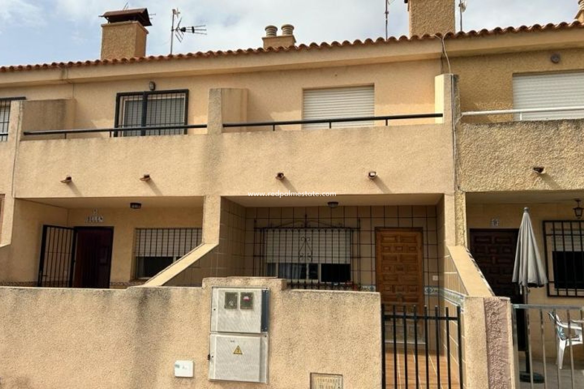 Herverkoop - duplex -
Torre de la Horadada - Costa Blanca