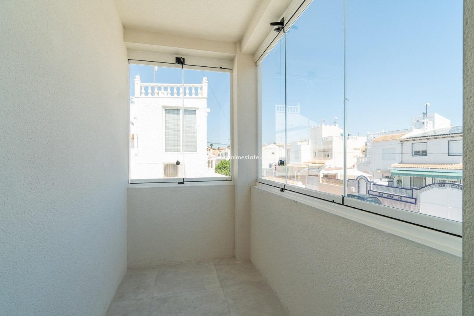 Herverkoop - duplex -
Torrevieja - Aguas Nuevas