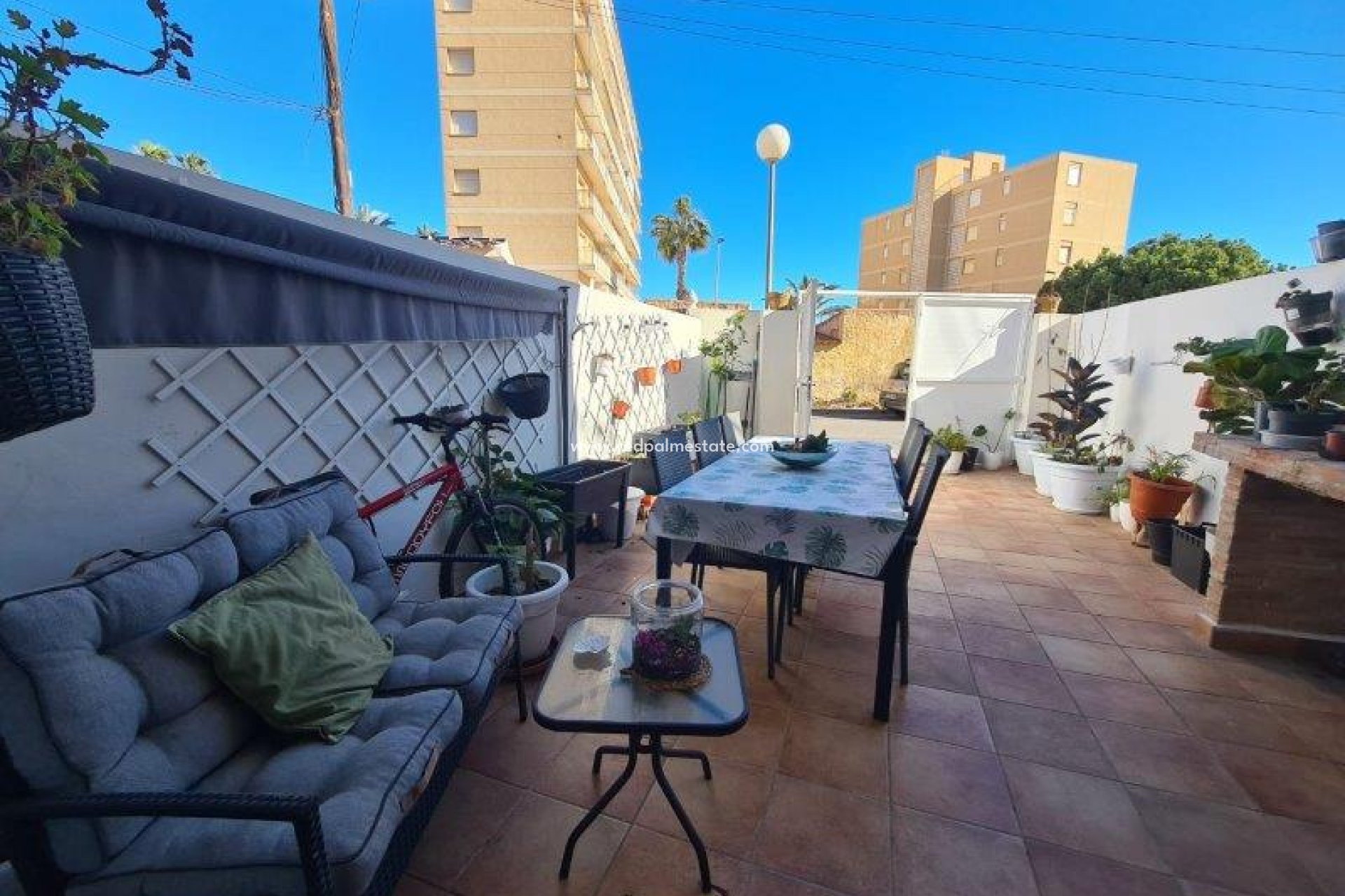 Herverkoop - duplex -
Torrevieja - Costa Blanca