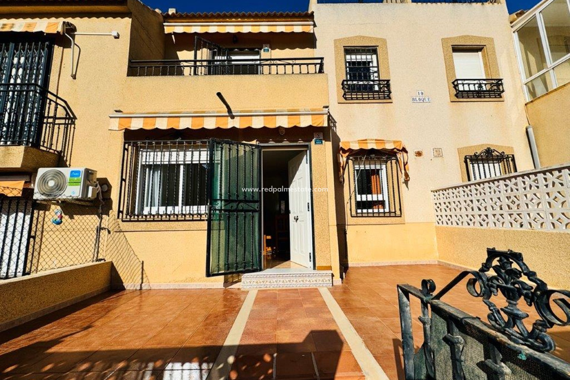 Herverkoop - duplex -
Torrevieja - Costa Blanca