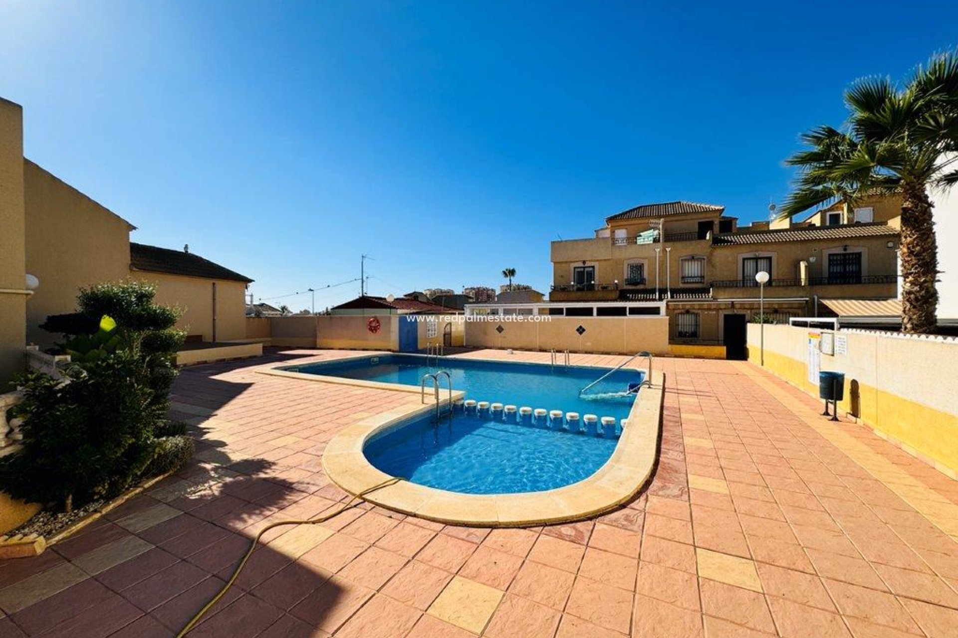 Herverkoop - duplex -
Torrevieja - Costa Blanca