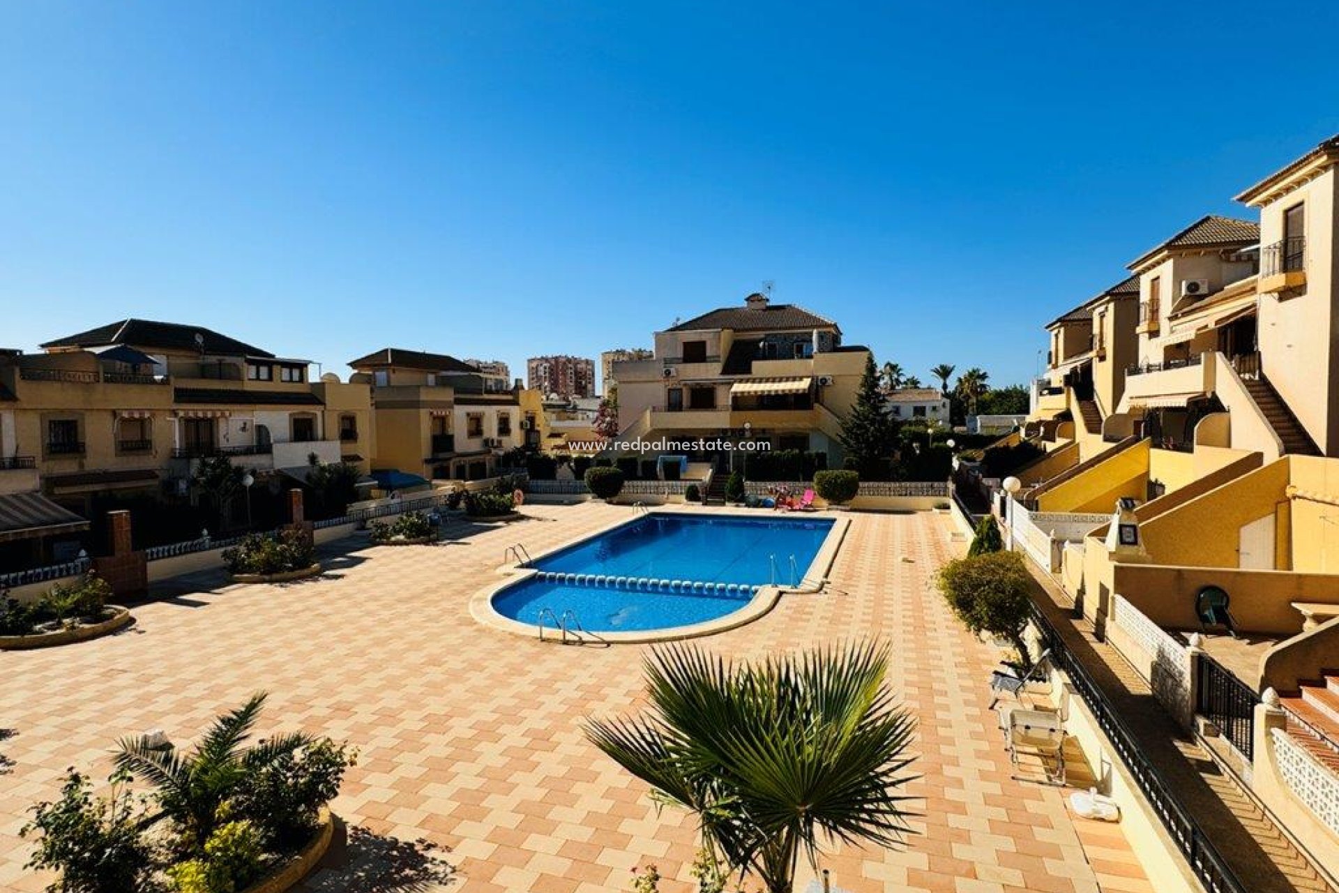 Herverkoop - duplex -
Torrevieja - Costa Blanca