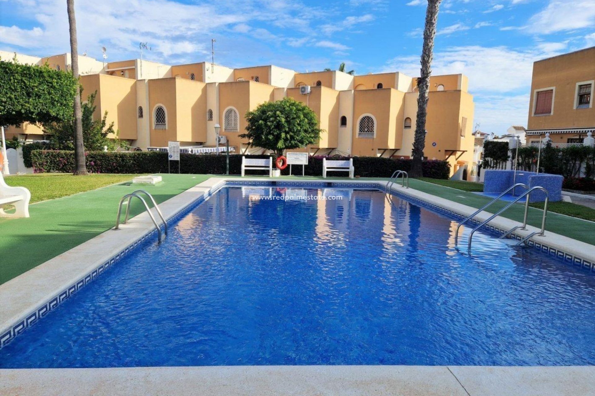 Herverkoop - duplex -
Torrevieja - La Mata