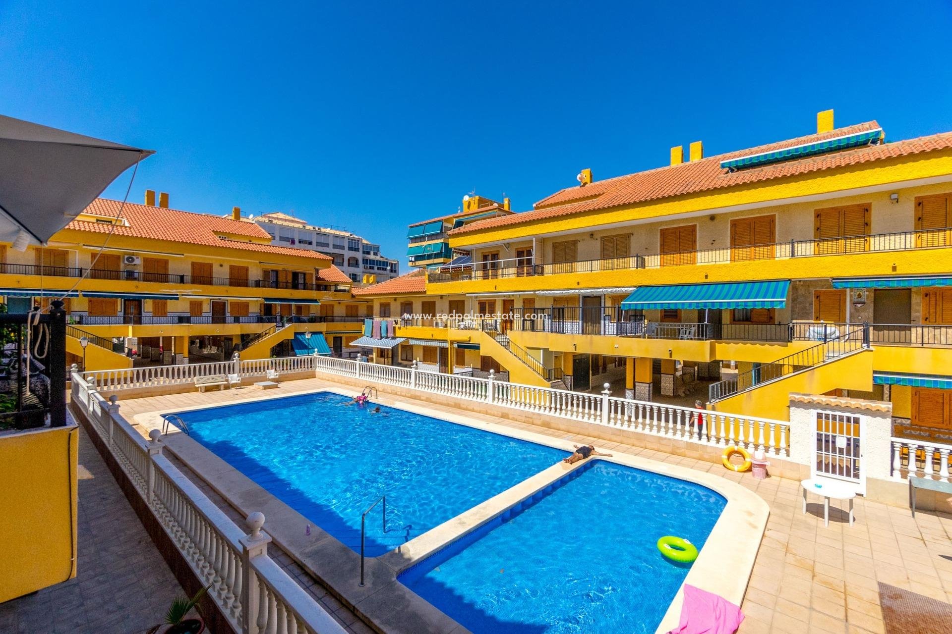 Herverkoop - duplex -
Torrevieja - La Mata