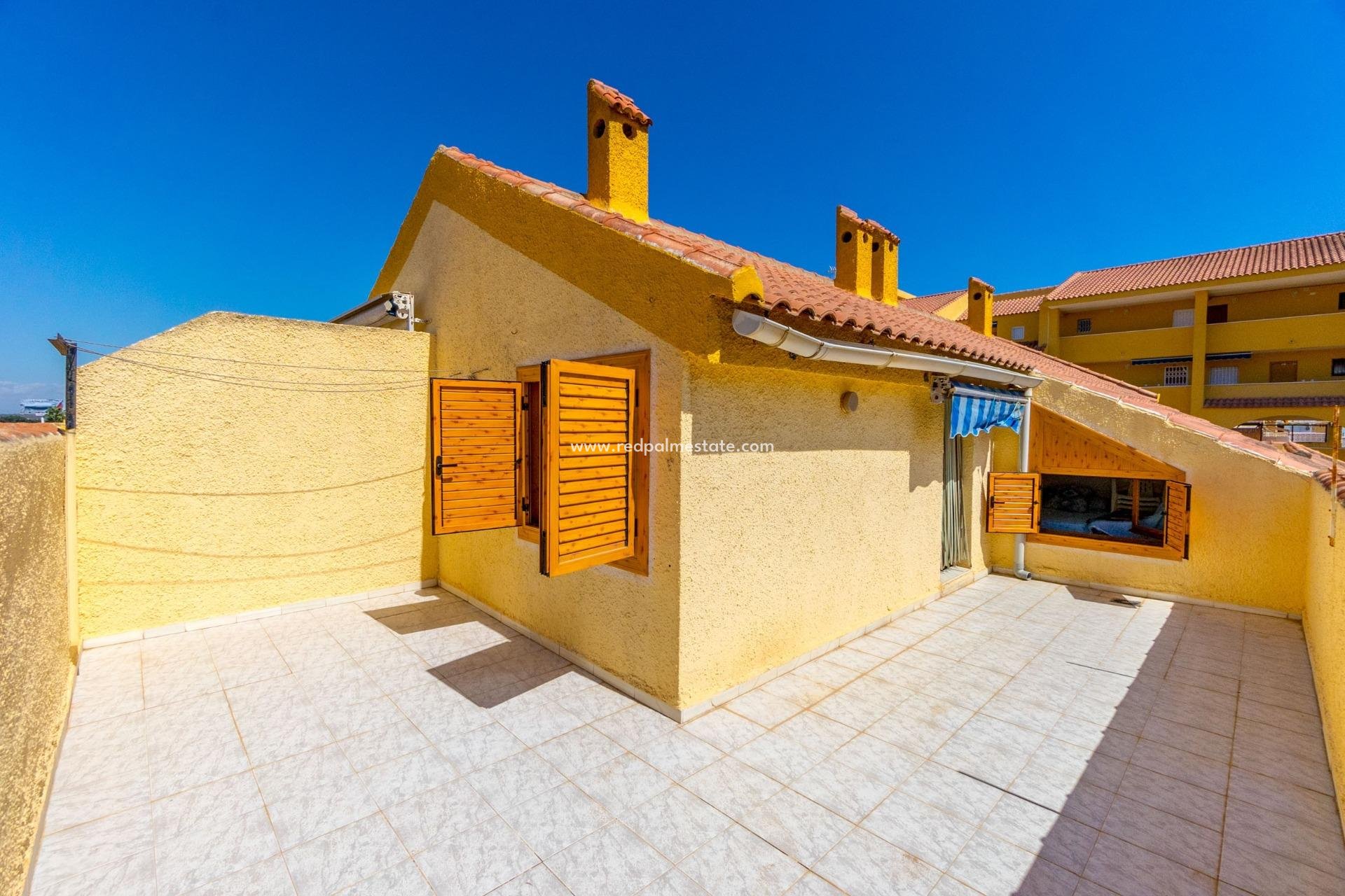 Herverkoop - duplex -
Torrevieja - La Mata