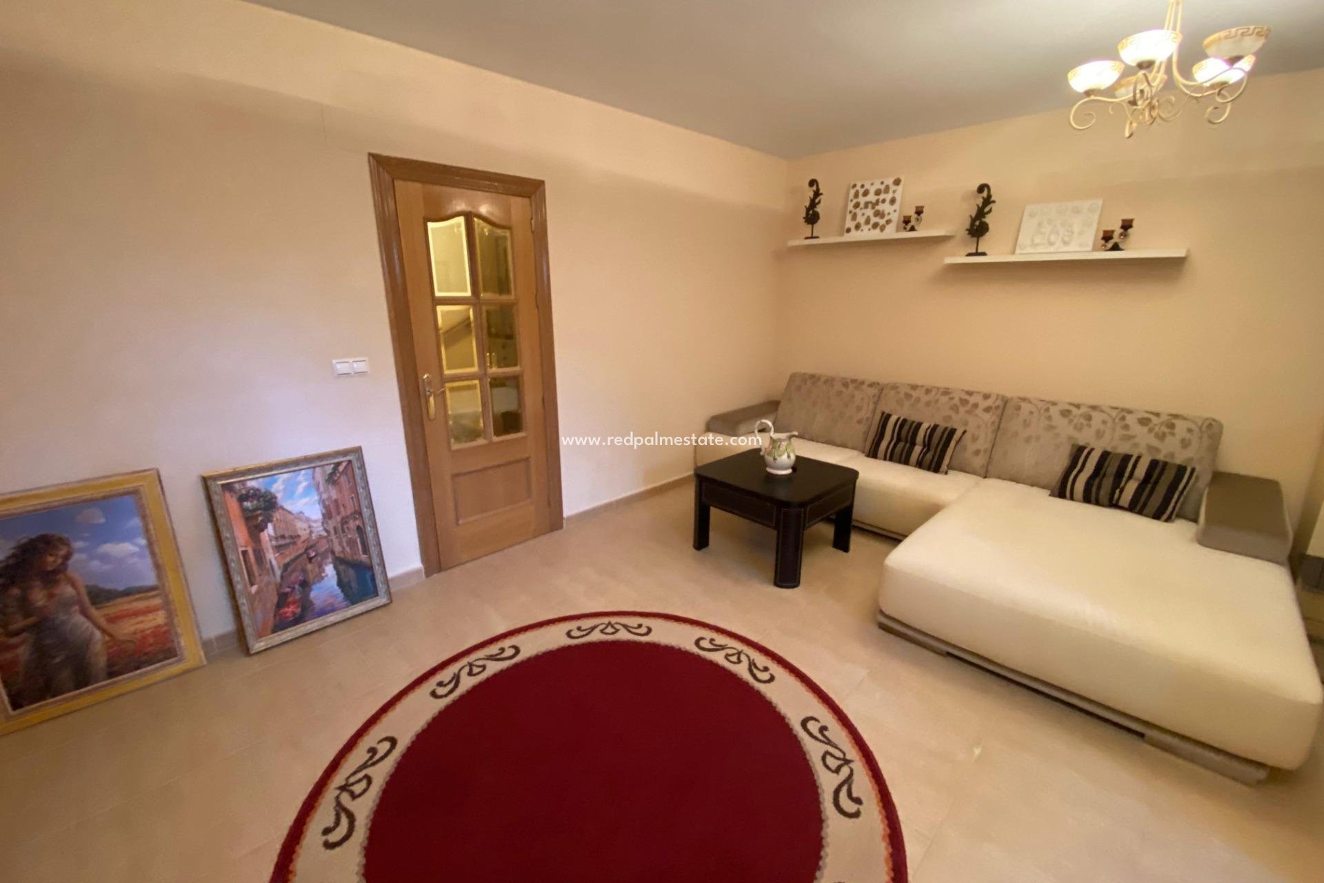 Herverkoop - duplex -
Torrevieja - Los Altos