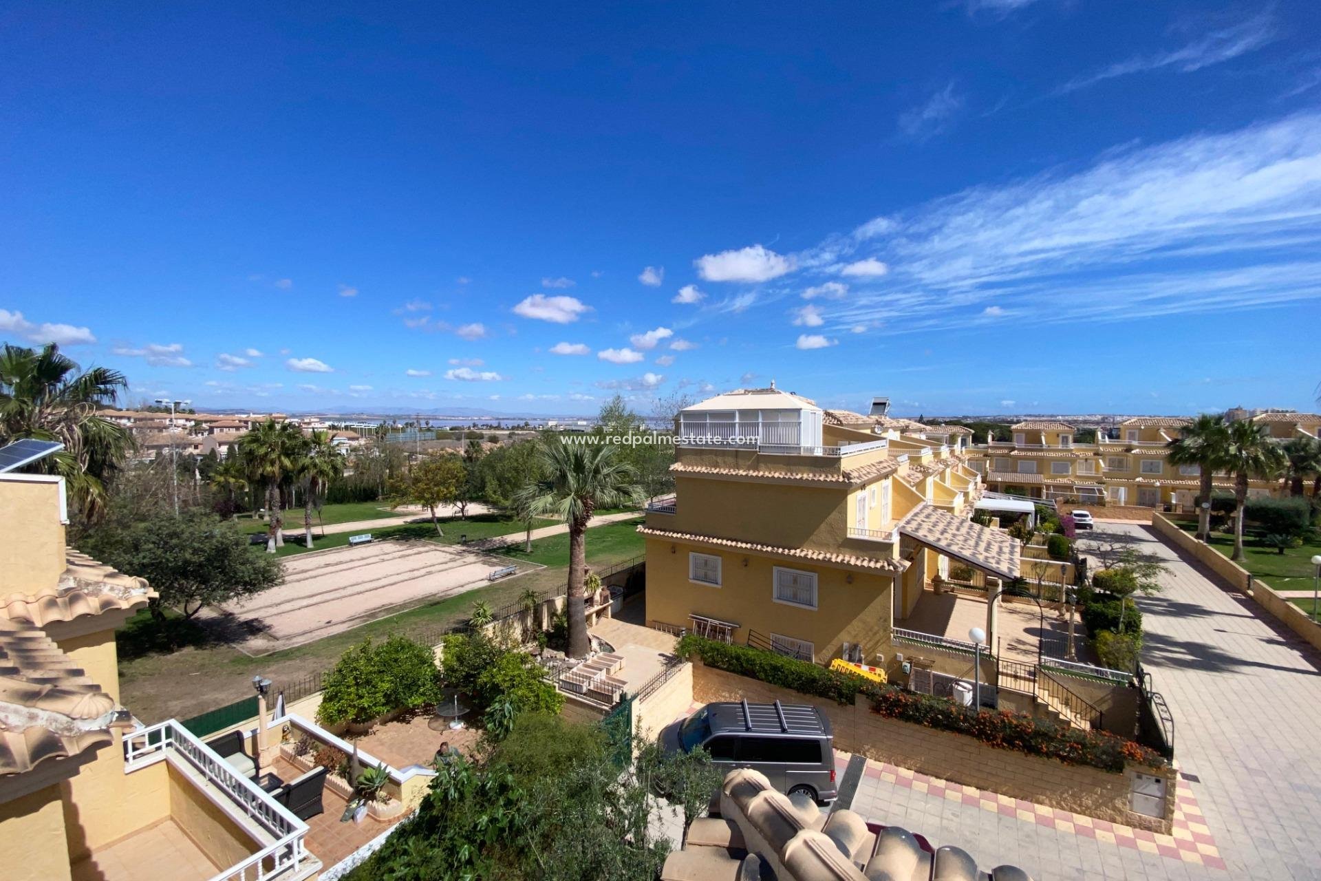 Herverkoop - duplex -
Torrevieja - Los Altos