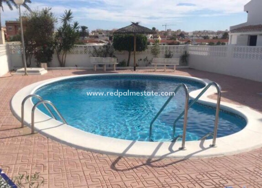 Herverkoop - duplex -
Torrevieja - Los Frutales