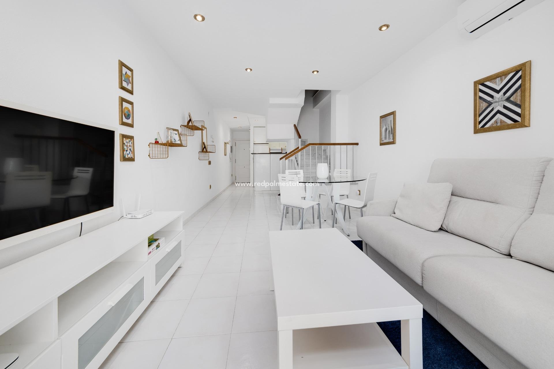 Herverkoop - duplex -
Torrevieja - Playa de los Locos