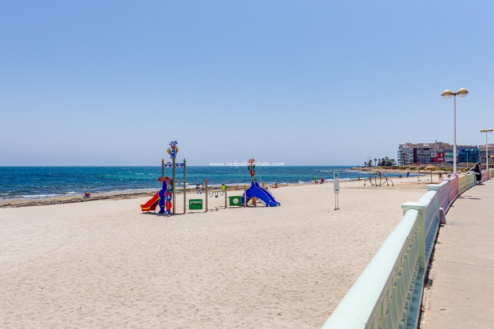 Herverkoop - duplex -
Torrevieja - Playa de los Locos