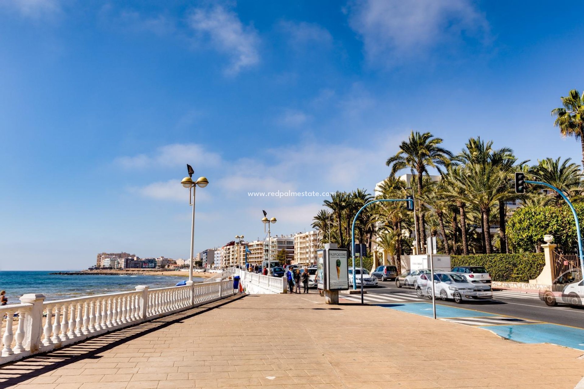 Herverkoop - duplex -
Torrevieja - Playa de los Locos