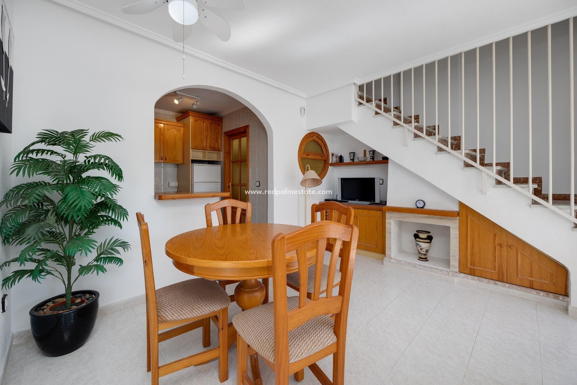 Herverkoop - duplex -
Torrevieja - Torre del moro