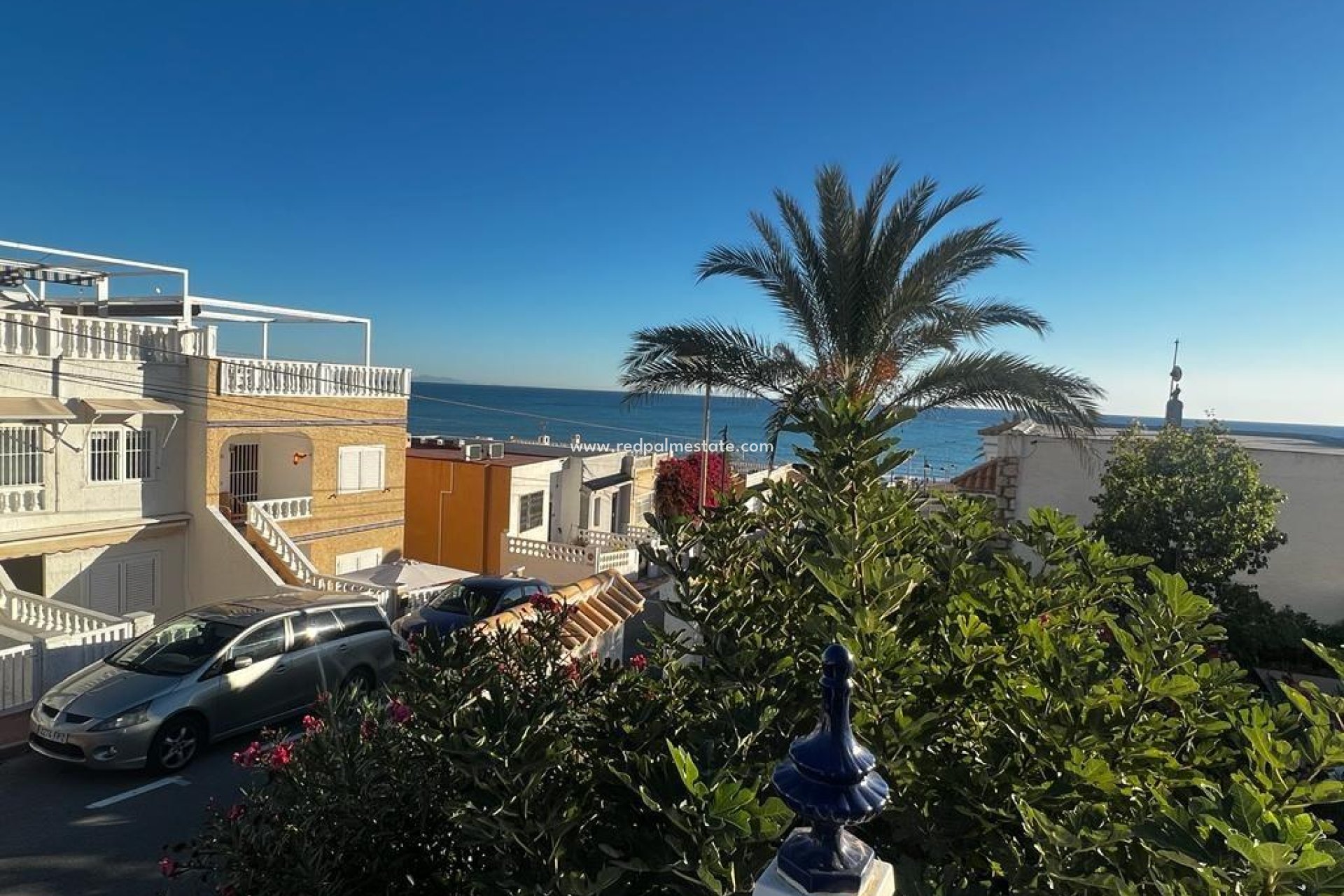 Herverkoop - duplex -
Torrevieja - Torre la mata