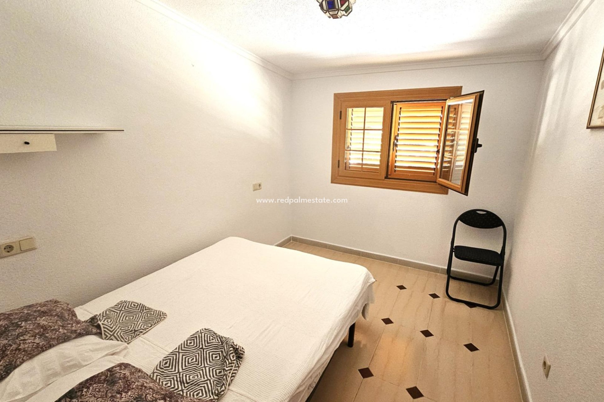 Herverkoop - duplex -
Torrevieja - Torreblanca