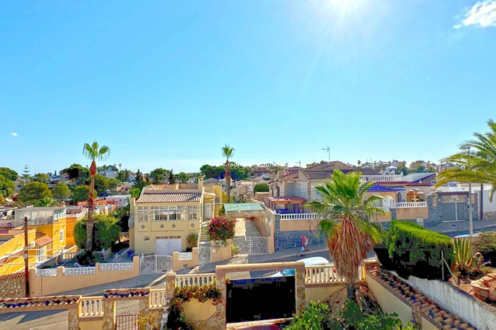 Herverkoop - Halfvrijstaande villa -
Torrevieja - Los Balcones - Los Altos del Edén