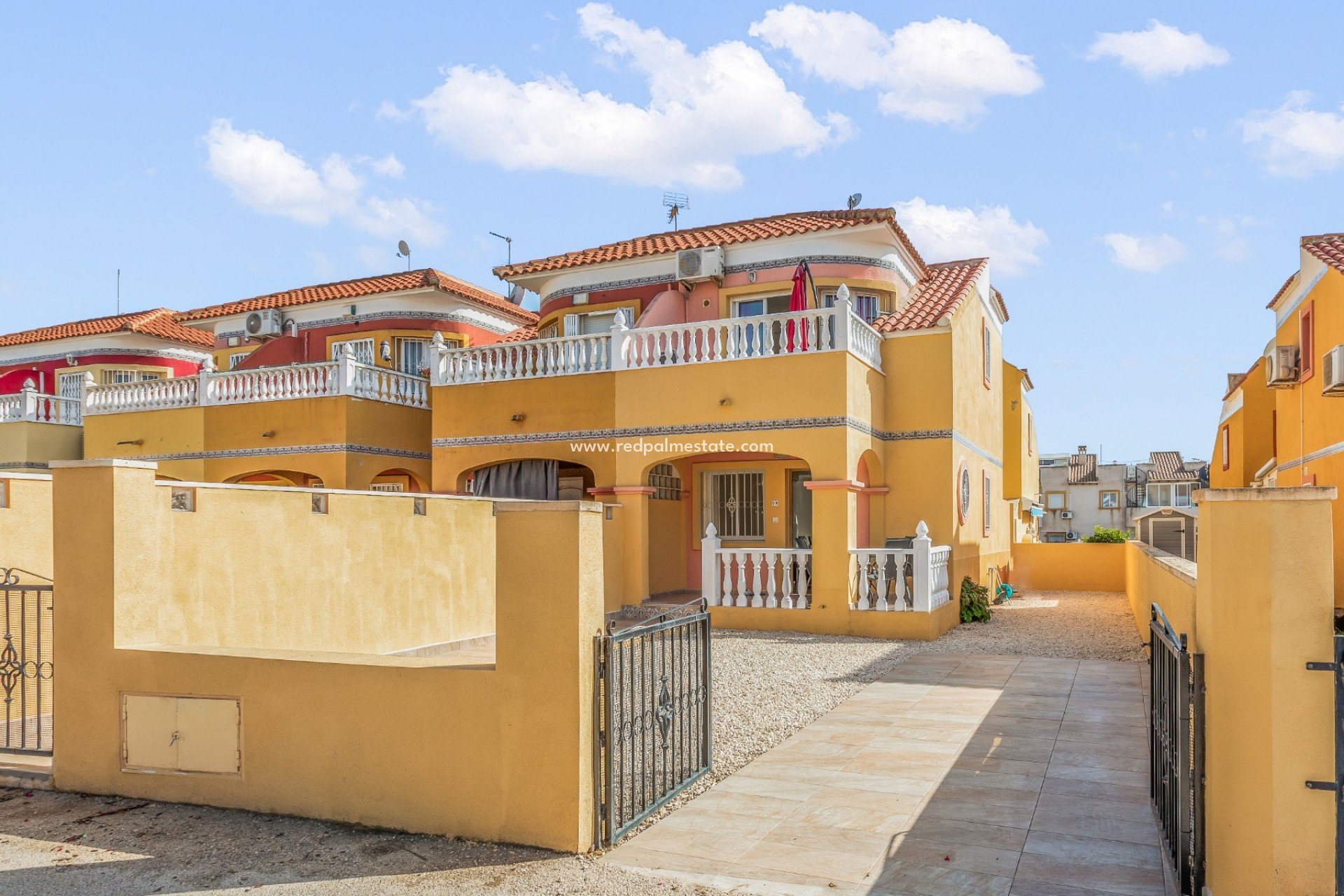 Herverkoop - Herenhuis -
Orihuela Costa - La Zenia