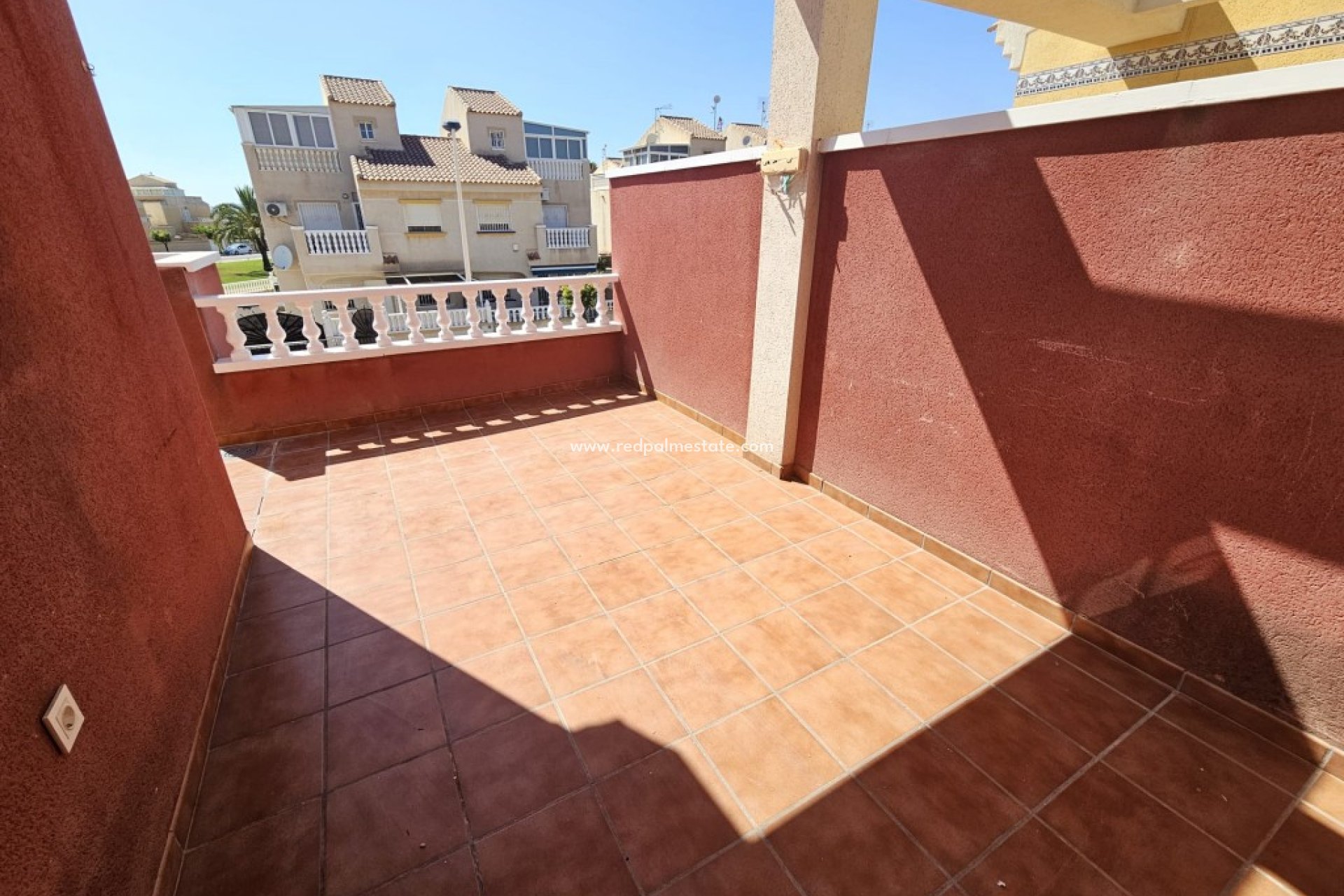 Herverkoop - Herenhuis -
Torrevieja - La Torreta