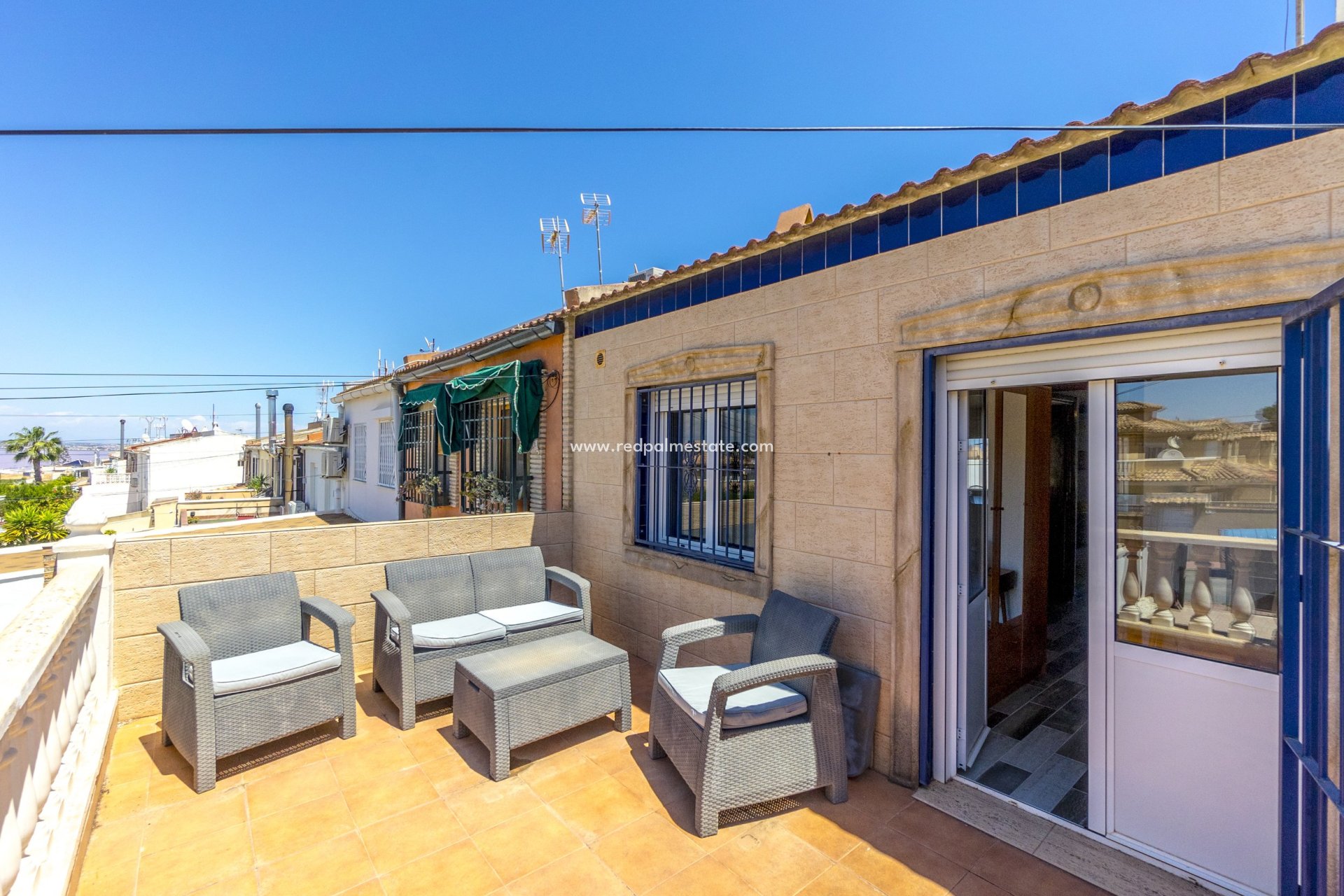 Herverkoop - Herenhuis -
Torrevieja - Los Balcones