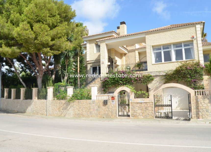 Herverkoop - Luxe villa -
Orihuela Costa - Dehesa de campoamor