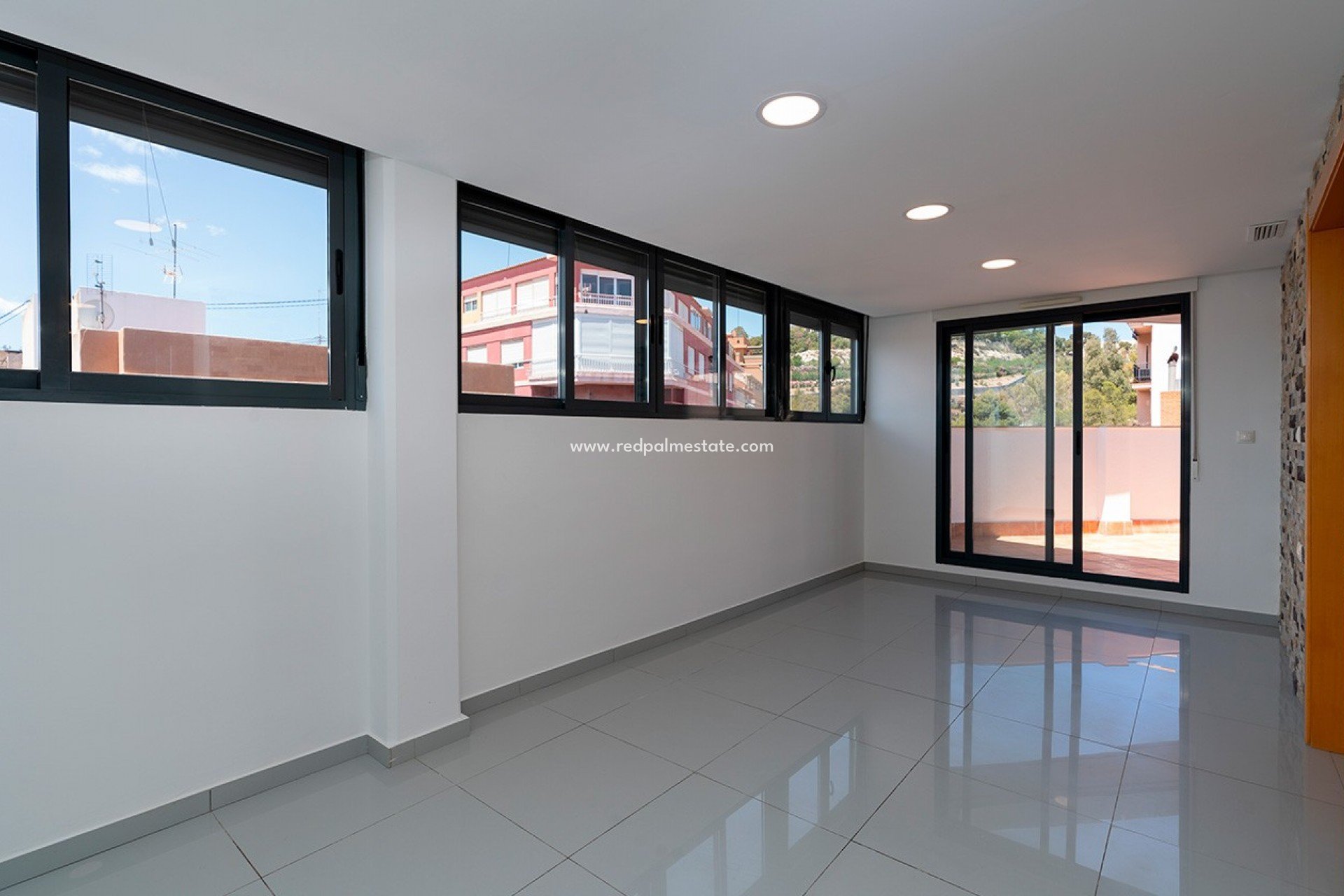 Herverkoop - Penthouse -
Alicante - Center