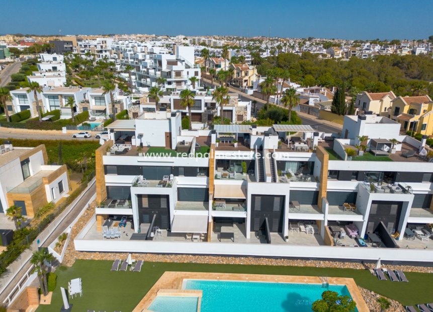 Herverkoop - Penthouse -
Orihuela Costa - Villamartín