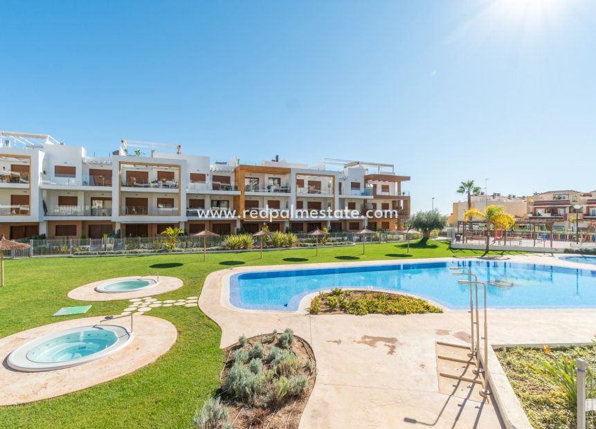 Herverkoop - Penthouse -
Orihuela Costa - Villamartín