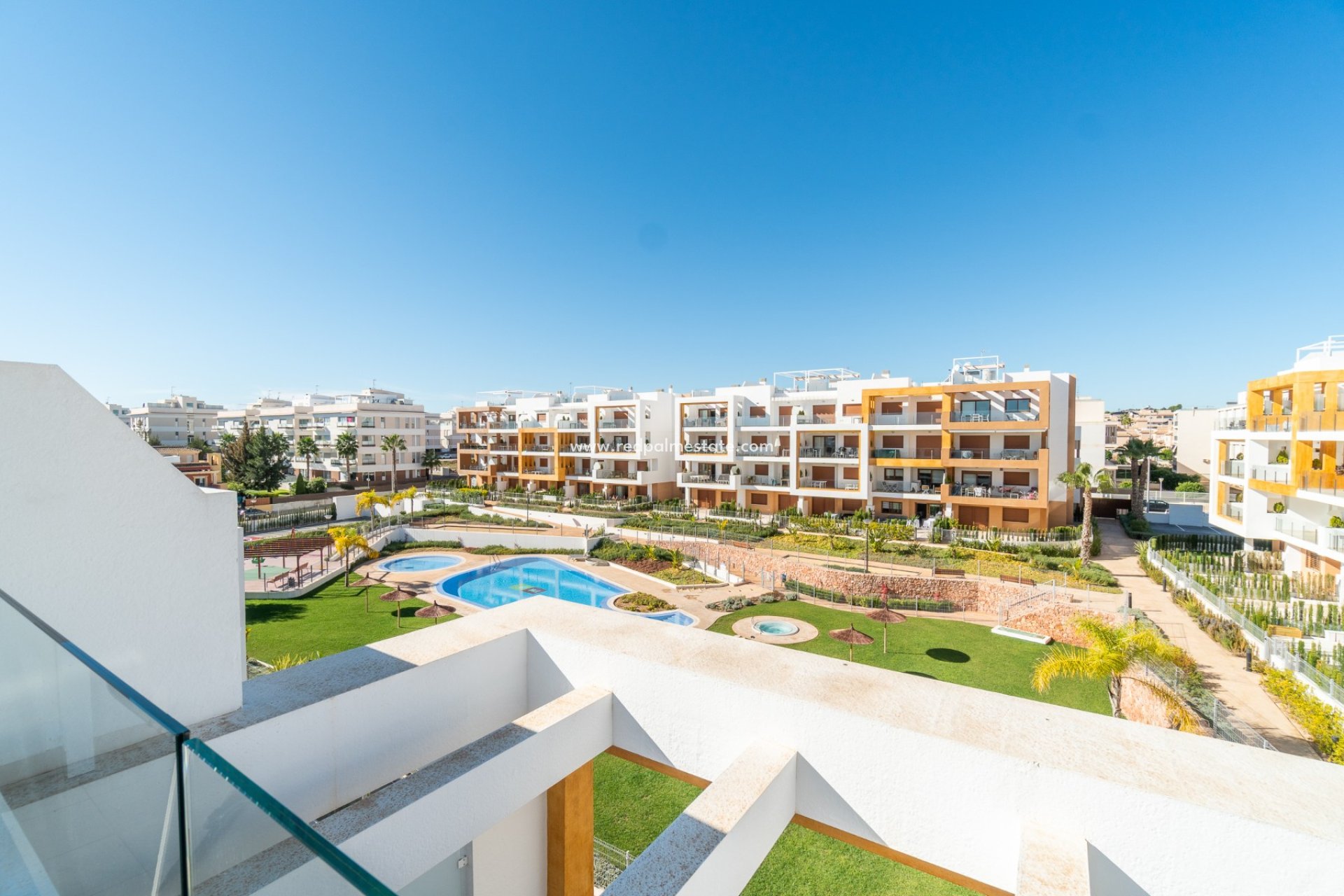 Herverkoop - Penthouse -
Orihuela Costa - Villamartín