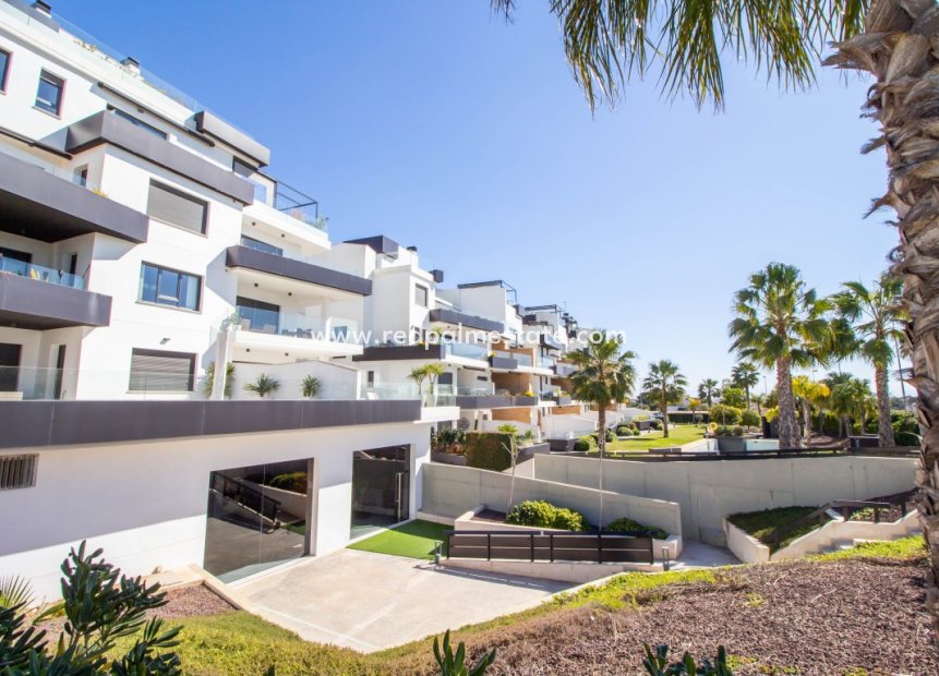 Herverkoop - Penthouse -
Orihuela Costa - Villamartín