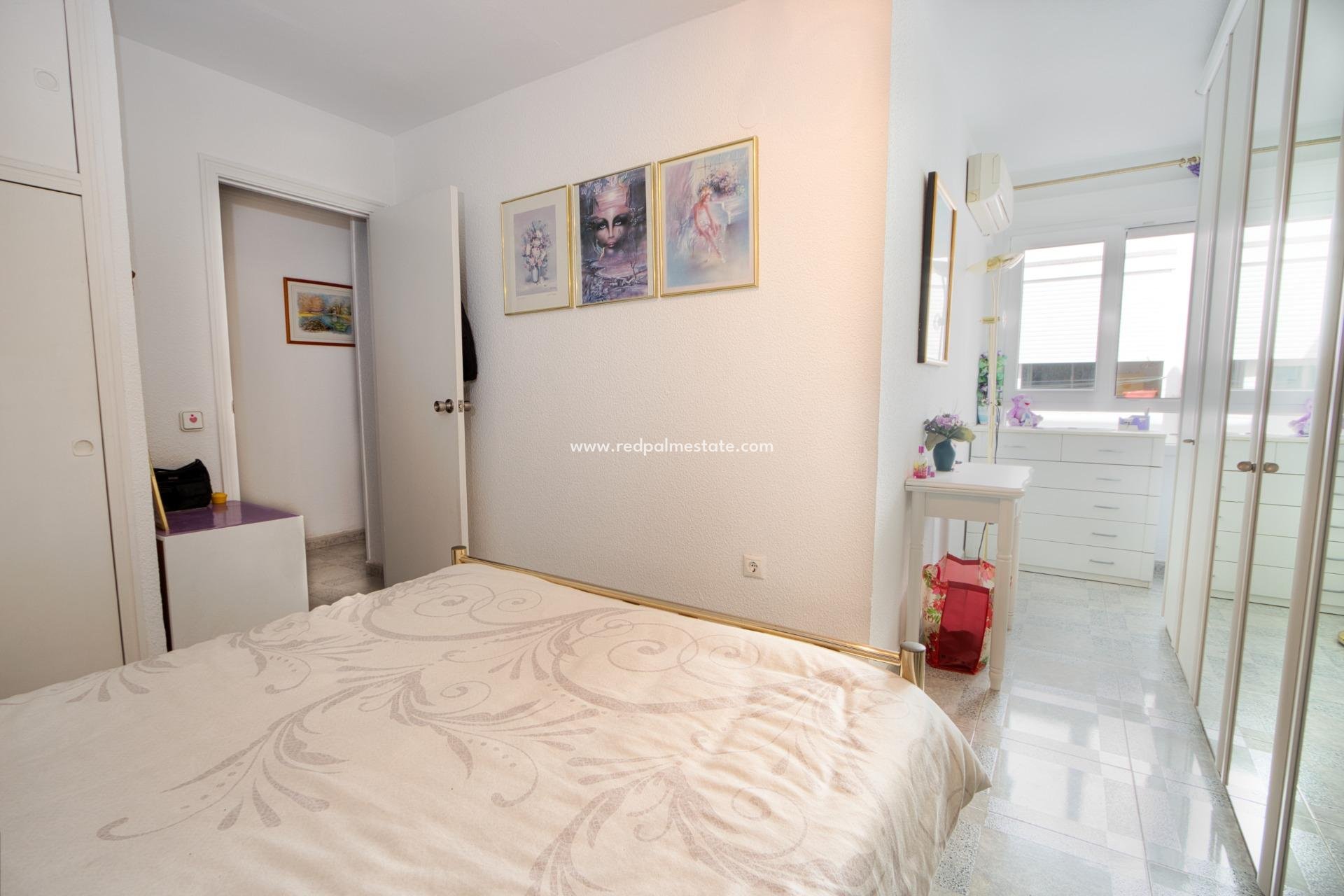 Herverkoop - Penthouse -
Torrevieja - Acequión