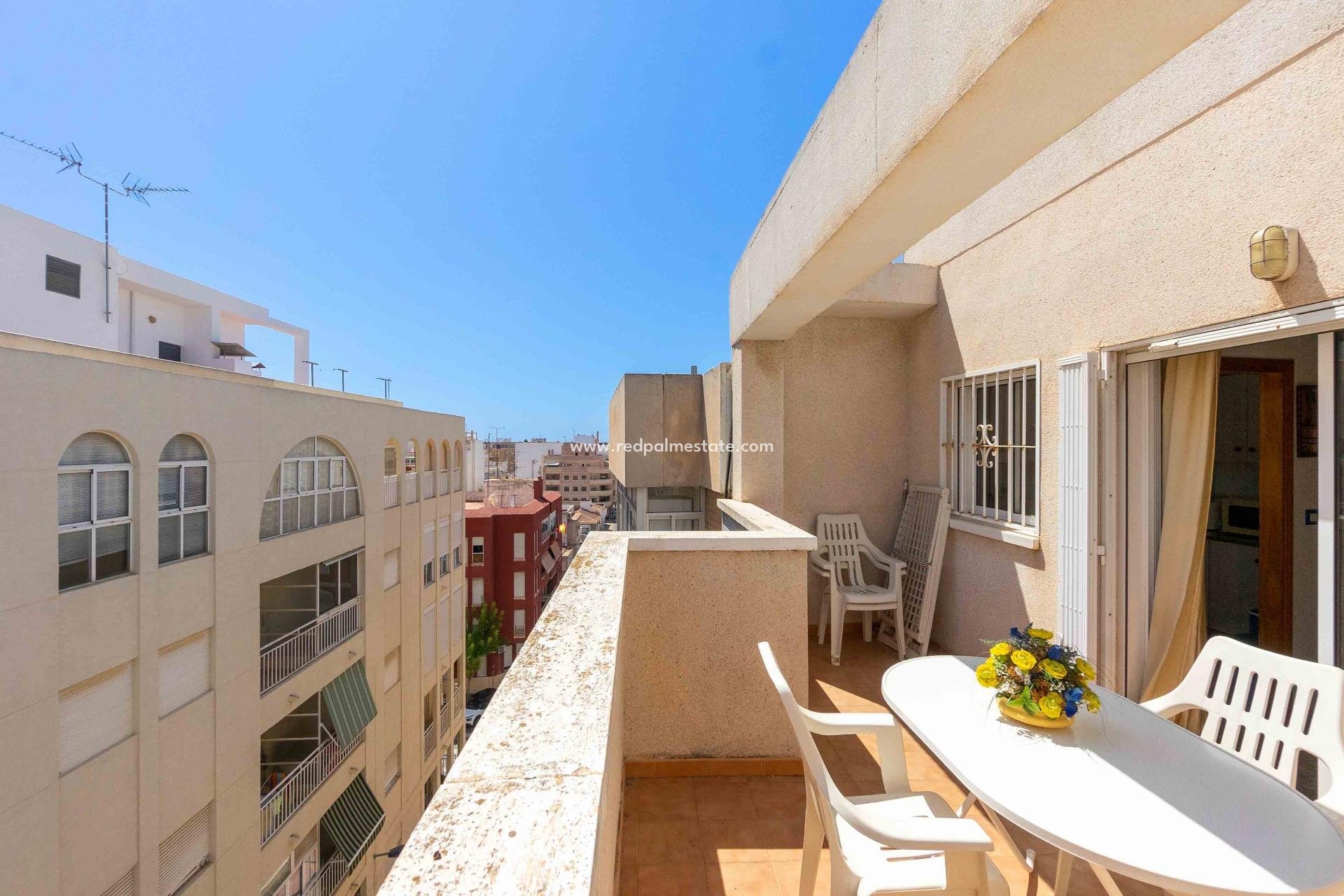 Herverkoop - Penthouse -
Torrevieja - Center