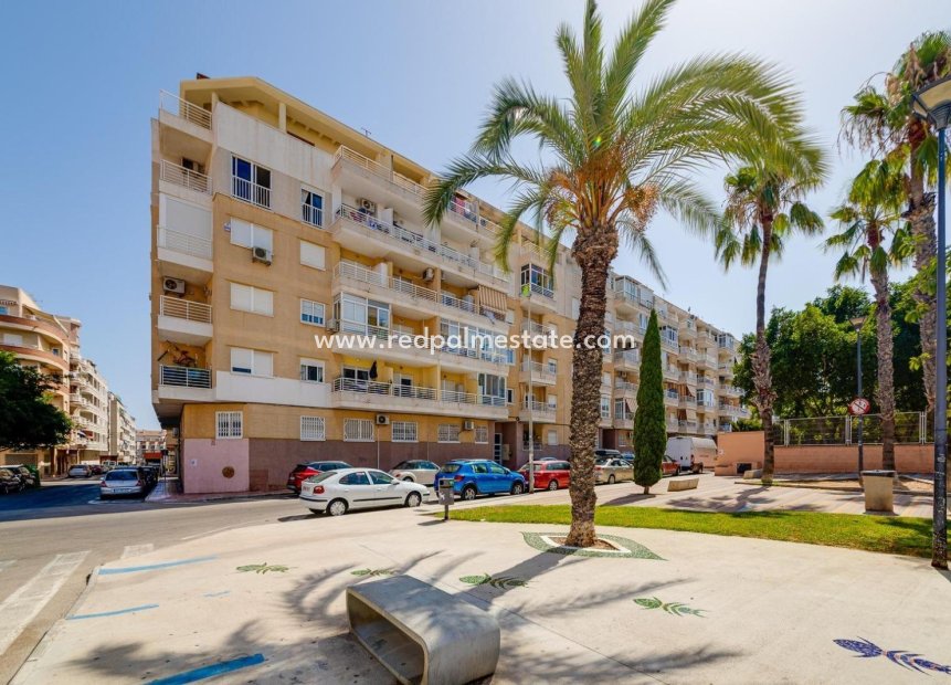 Herverkoop - Penthouse -
Torrevieja - Center