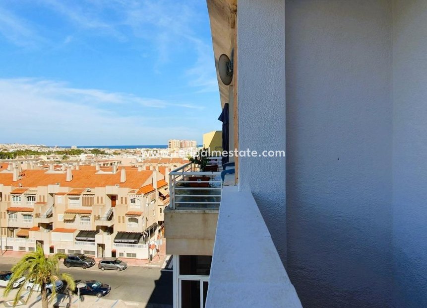 Herverkoop - Penthouse -
Torrevieja - Center