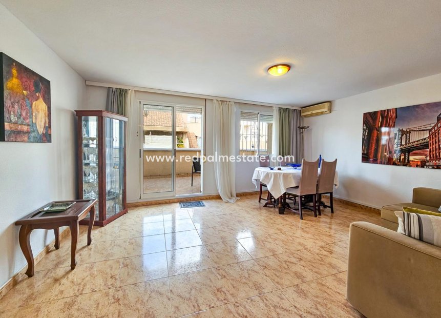 Herverkoop - Penthouse -
Torrevieja - Costa Blanca