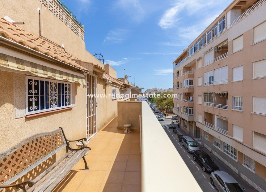 Herverkoop - Penthouse -
Torrevieja - Playa de los Locos