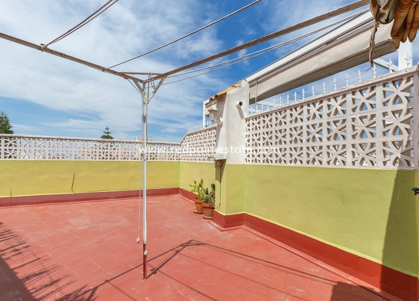 Herverkoop - Penthouse -
Torrevieja - Playa de los Locos